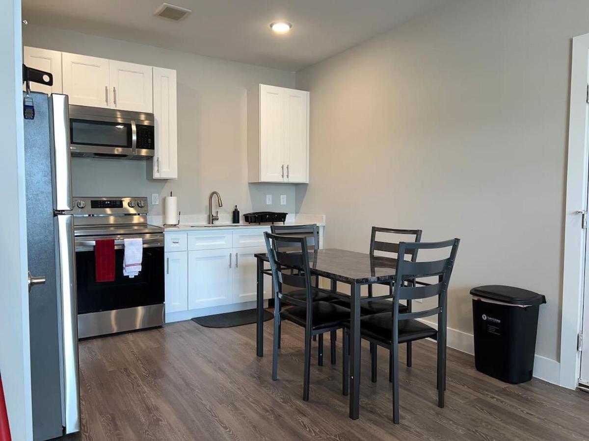 Welcome To Our Spacious 2-Bedroom 2-Bathroom Located In The City Of Houston, Texas! Eksteriør bilde