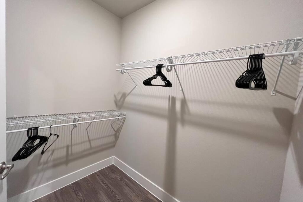 Welcome To Our Spacious 2-Bedroom 2-Bathroom Located In The City Of Houston, Texas! Eksteriør bilde