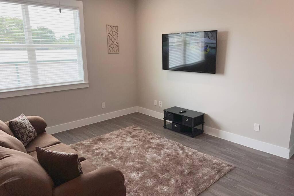 Welcome To Our Spacious 2-Bedroom 2-Bathroom Located In The City Of Houston, Texas! Eksteriør bilde
